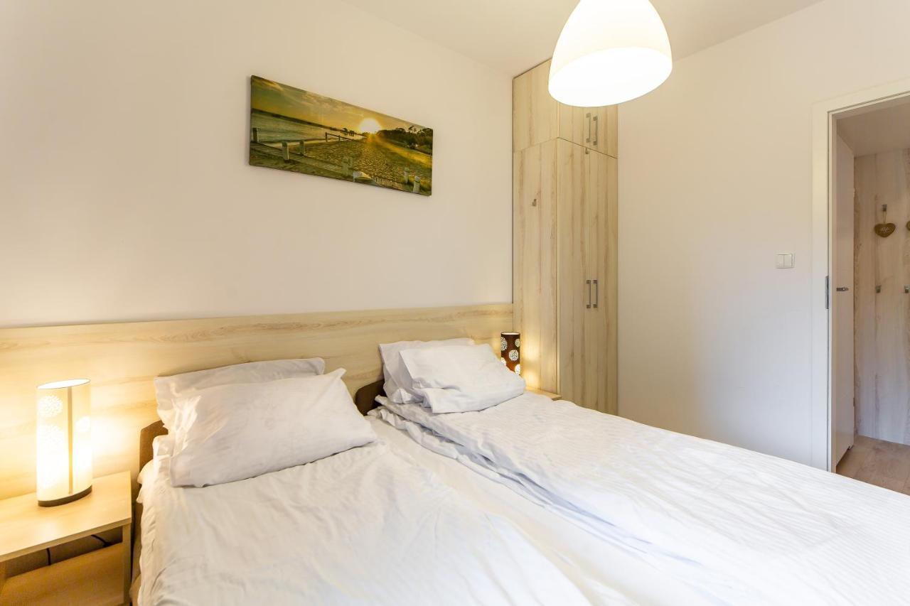 Feniks Spa Apartments 2 By Jantar Apartamenty Kolobrzeg Room photo