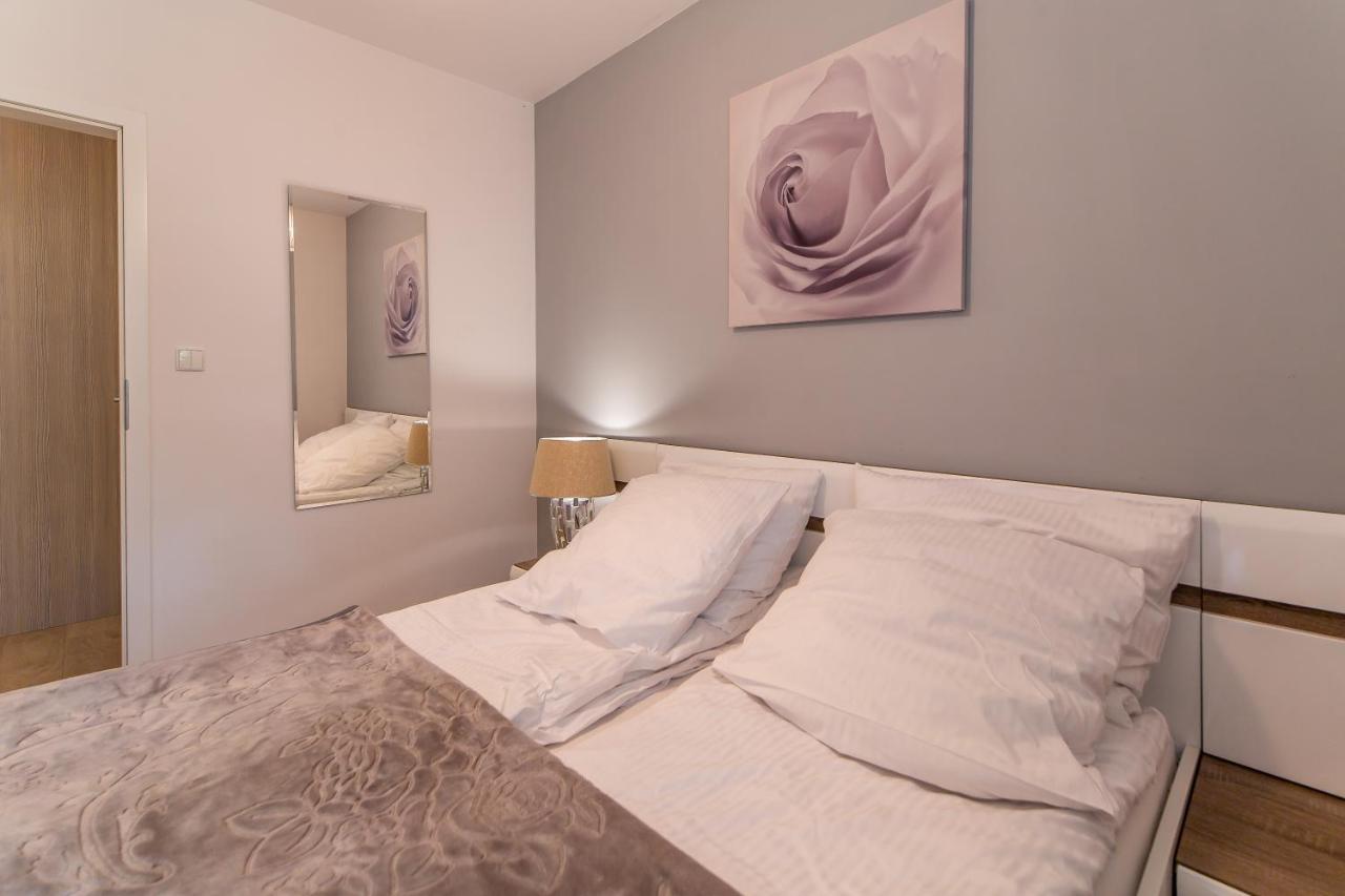 Feniks Spa Apartments 2 By Jantar Apartamenty Kolobrzeg Room photo
